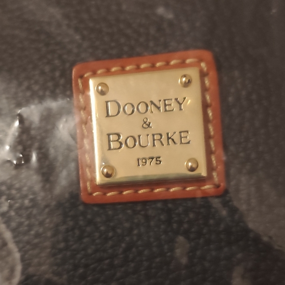 Dooney & Bourke Pebble Grain Crossbody Purse - Picture 6 of 7